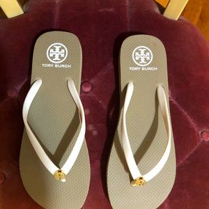 Tory Burch size 10 white flip flops
